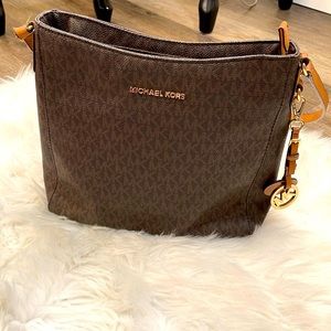 Michael Kors Crossbody Purse